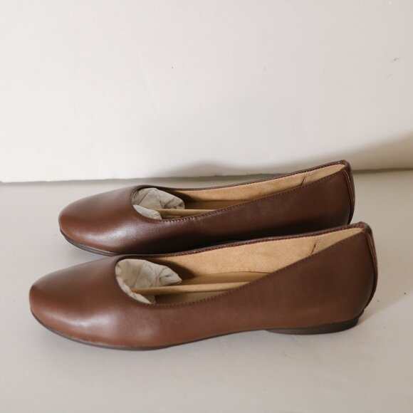 Naturalizer Maxwell Flat Women 11N Narrow Ballet Brown Slip On Round Toe Comfort - Picture 7 of 7